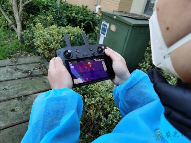 農(nóng)業(yè)無人機變身&ldquo;運輸機&rdquo;，上海奉賢用無人機服務隔離人員