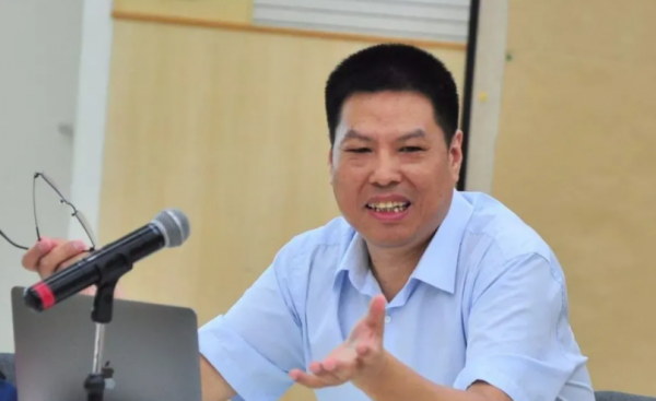 葉敬忠：鄉(xiāng)村振興不是鄉(xiāng)村過度產(chǎn)業(yè)化