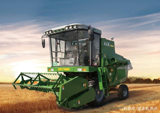 農(nóng)機(jī)保養(yǎng):聯(lián)合收割機(jī)日常清掃、維護(hù)要點(diǎn)