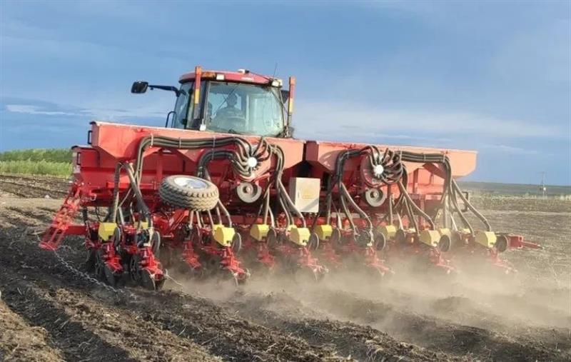 國產(chǎn)電驅(qū)高速播種機(jī)在黑龍江哈爾濱發(fā)布 國產(chǎn)電驅(qū)高速播種機(jī)在黑龍江哈爾濱發(fā)布