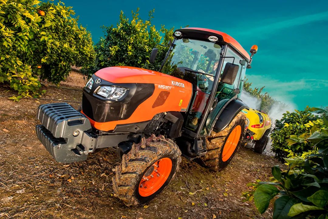 中國(guó)農(nóng)機(jī)企業(yè)發(fā)展機(jī)遇、挑戰(zhàn)及未來發(fā)展策略